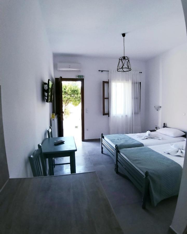 Mavrikou Helen Apartments Skyros Esterno foto